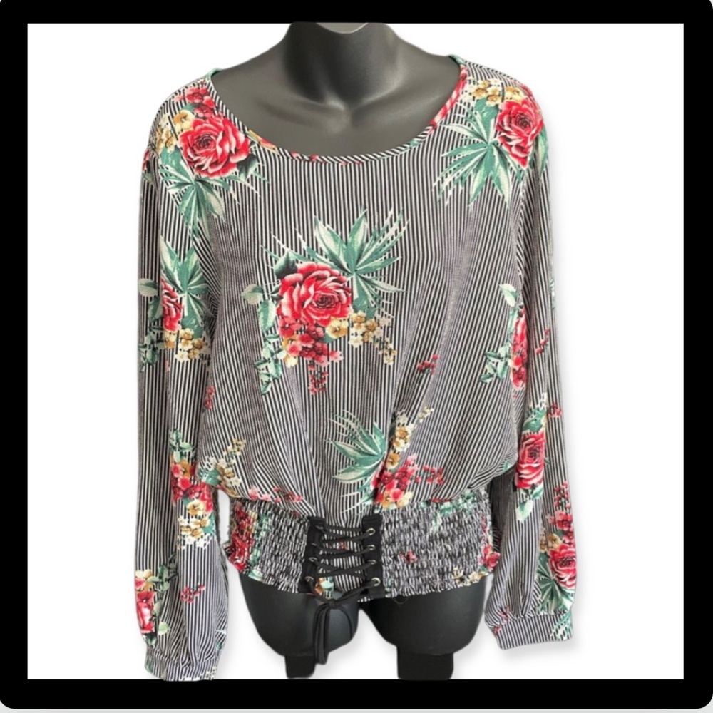 Darling striped blouse w/ floral & lace up detail